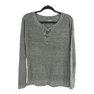 🌻Natural reflections lace up sweater gray size s